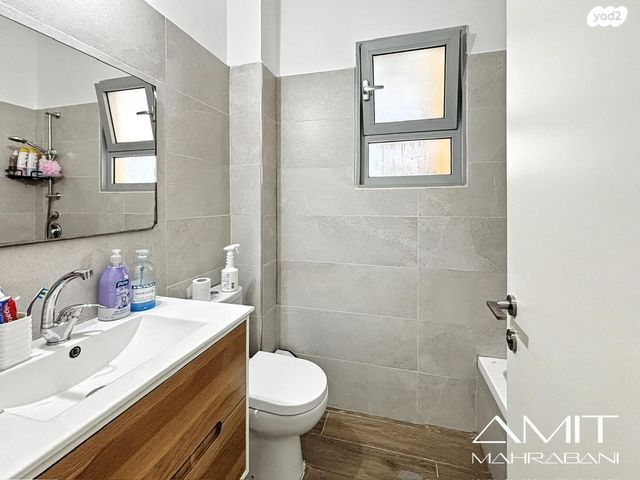 דירה, יצחק רגר, שכונה ב', באר שבע