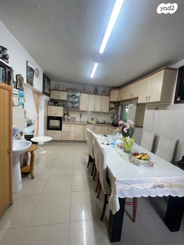 דרך קיבוץ גלויות 