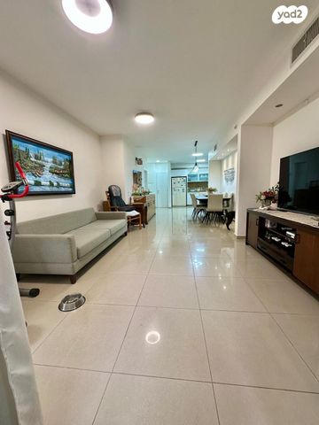 דירה, הרצל, כפר סבא