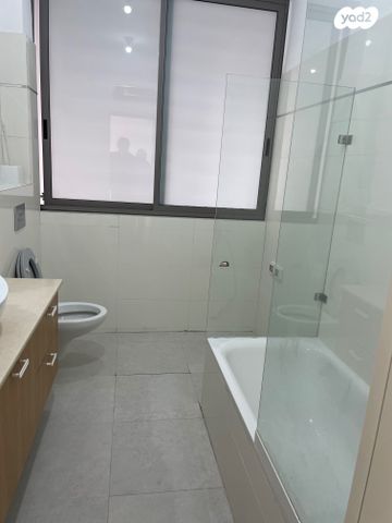 דירה, גבעתיים