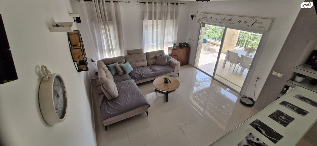 דו משפחתי, שני, אבני חן, מודיעין מכבים רעות