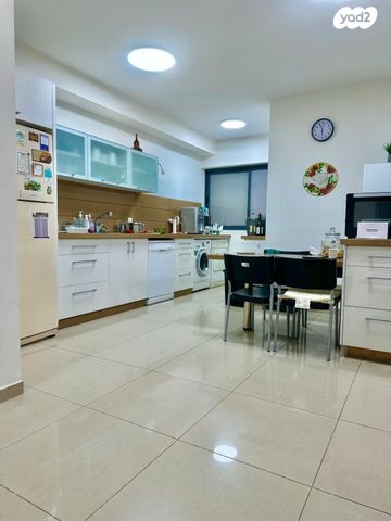 דירה, הרצל, כפר סבא