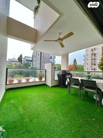 דירה, הרצל, כפר סבא