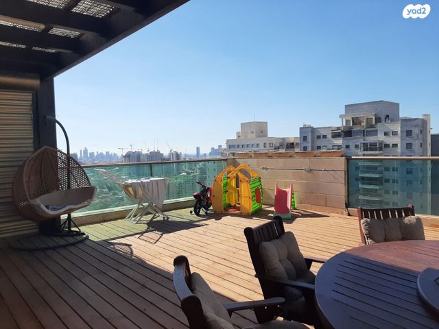 גג/ פנטהאוז, יצחק רבין, פסגת אונו, קרית אונו