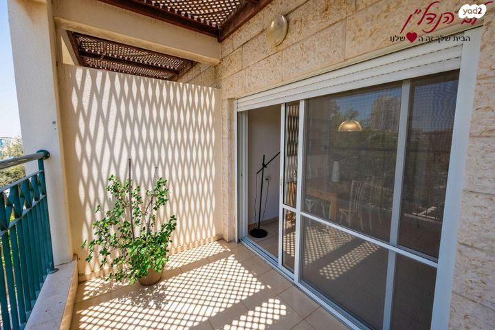 דירה, עמק זבולון, המגינים, מודיעין מכבים רעות