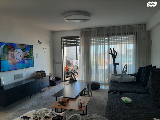 גג/ פנטהאוז, יצחק רבין, פסגת אונו, קרית אונו