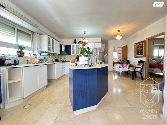 דירה, שלמה דוגה, גילה, ירושלים