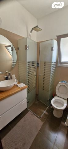 דו משפחתי, שני, אבני חן, מודיעין מכבים רעות