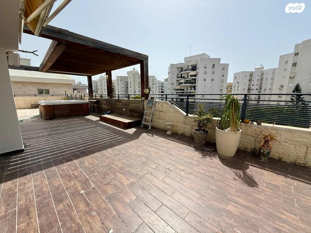 גג/ פנטהאוז, כינרת, רובע י"א, אשדוד