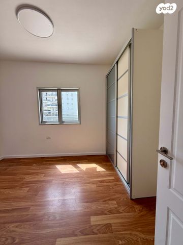 גג/ פנטהאוז, כינרת, רובע י"א, אשדוד