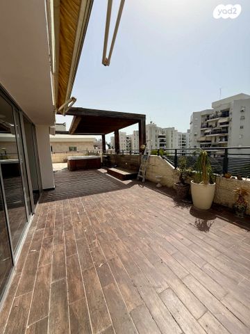 גג/ פנטהאוז, כינרת, רובע י"א, אשדוד