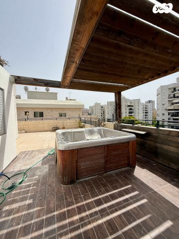 גג/ פנטהאוז, כינרת, רובע י"א, אשדוד