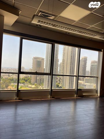 משרדים, בורסה, רמת גן