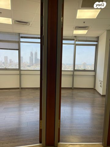 משרדים, בורסה, רמת גן