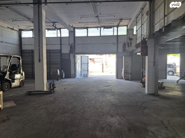 אזור תעשיה ג