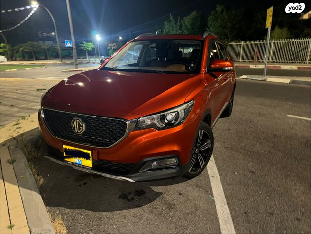מודעת רכב אם ג'י ZS