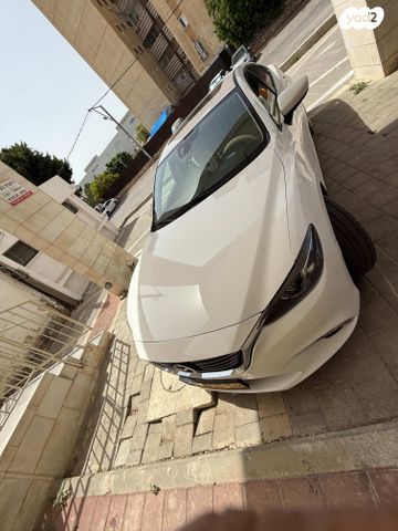 מודעת רכב מאזדה 6