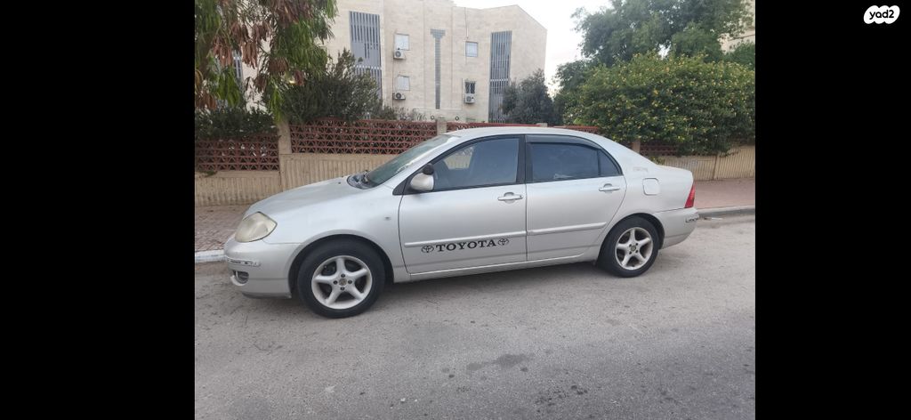 מודעת רכב טויוטה קורולה