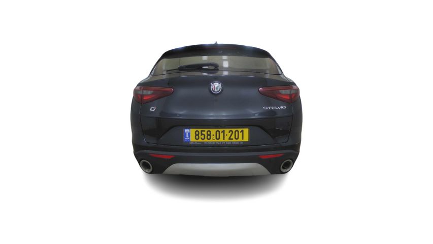 אלפא רומיאו סטלביו