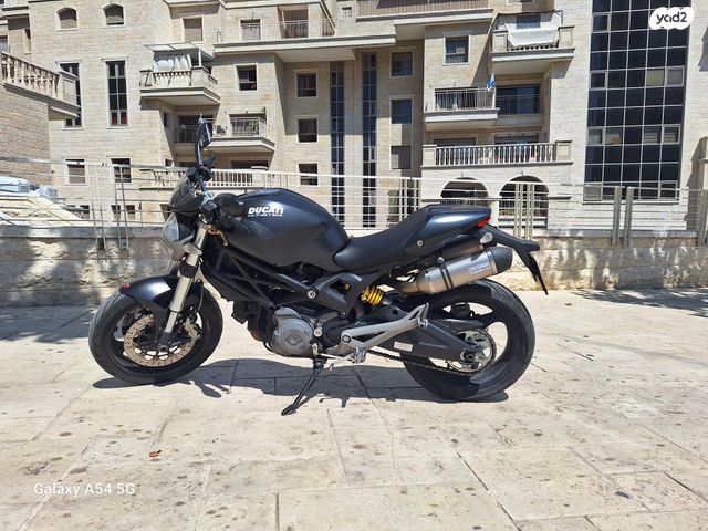 מודעת רכב דוקאטי מונסטר 696