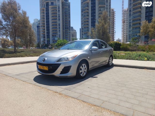 מודעת רכב מאזדה 3