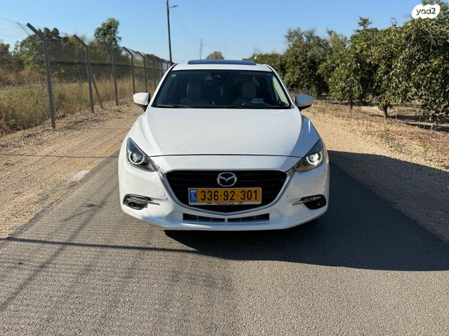 מודעת רכב מאזדה 3