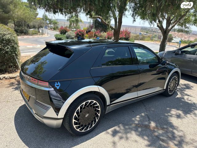 יונדאי איוניק 5