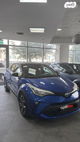 מודעת רכב טויוטה C-HR