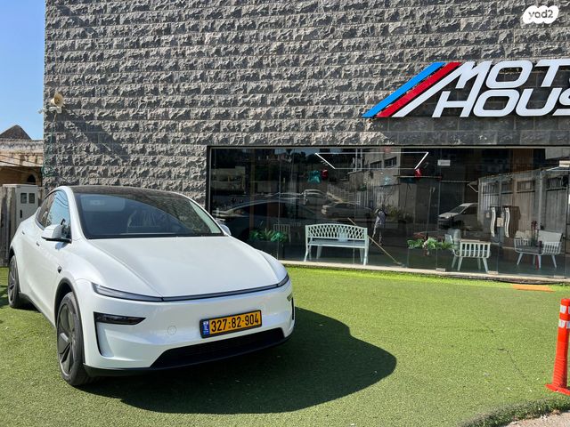 מודעת רכב טסלה מודל Y