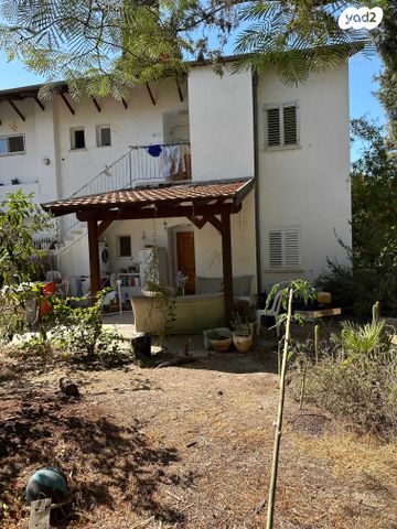 דו משפחתי, שדרת עובד 1, דגניה א', דגניה א'