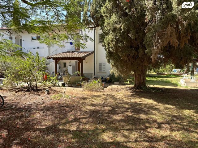 דו משפחתי, שדרת עובד 1, דגניה א', דגניה א'