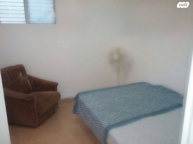 דירה, מדרגות צפת 11, הרצליה, חיפה