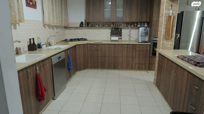 דירת גן, קרן היסוד 2, דרום, צפת