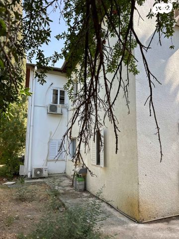 דו משפחתי, שדרת עובד 1, דגניה א', דגניה א'