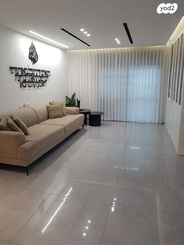 דירת גן, המהר"ל 13, שכונה ו', באר שבע