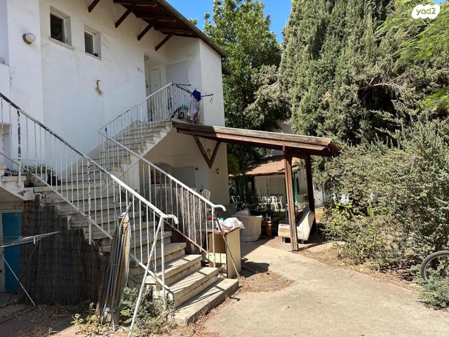 דו משפחתי, שדרת עובד 1, דגניה א', דגניה א'