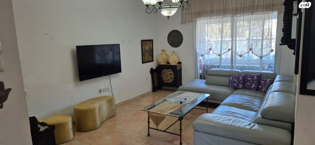 דירה, אריה בעהם 3, פת, ירושלים