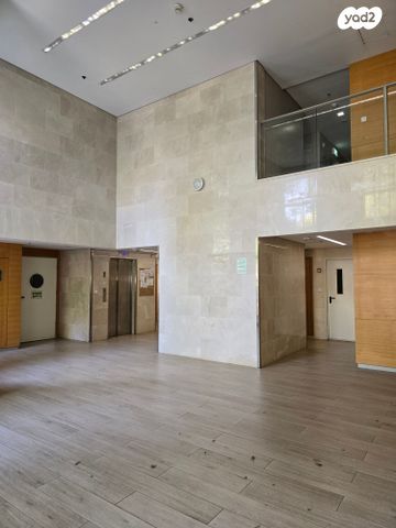 דירה, גינת אגוז 2, נווה גנים, פרדס חנה כרכור