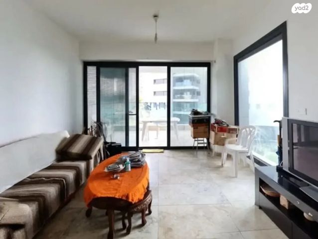 דירה, יצחק שדה 6, דרום מערב ותיק, בת ים