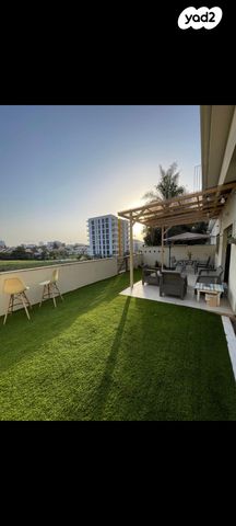 דו משפחתי, התדהר 8, הרצליה הירוקה, נווה עובד, הרצליה