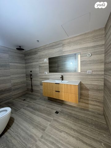 דירת גן, רמברנדט 20, הצפון החדש - דרום, תל אביב יפו