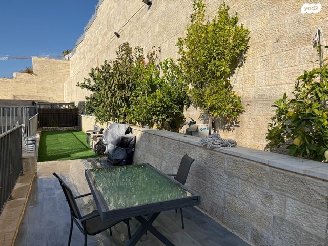 דירת גן, אבנר חי שאקי, גילה, ירושלים