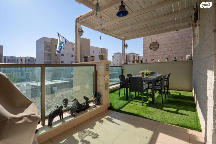 דופלקס, מיכל בת שאול, האמהות, שחמון, רובע 9, אילת