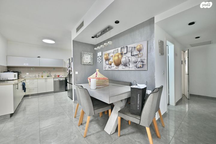 דירה, התורמוס, קרית ראשון, ראשון לציון