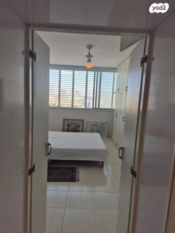 דירה, שדרות ניצה 10, צפון מערב מרכז העיר, נתניה