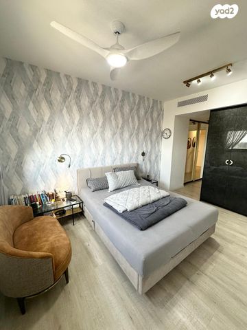 דירה, נווה גן, רמת השרון