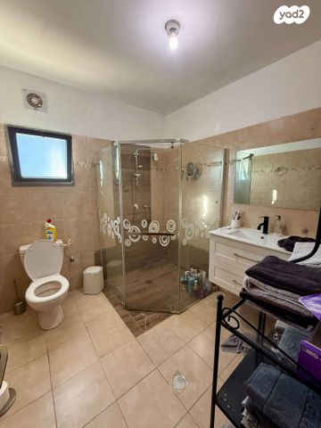 בית פרטי/ קוטג', לוטם