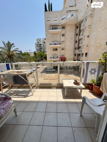 דירה, הגוש הגדול, רמת אביב החדשה, נופי ים, תל אביב יפו