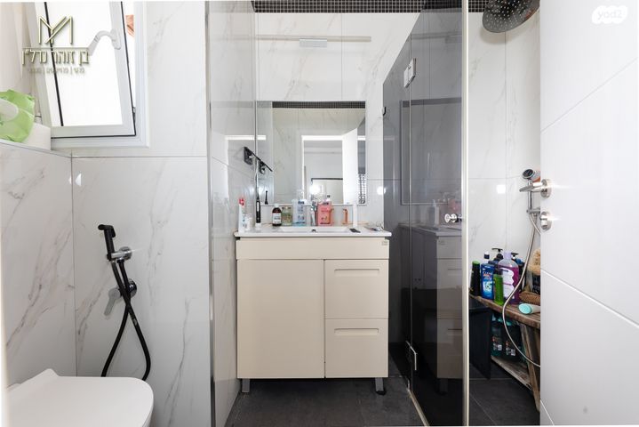 בית פרטי/ קוטג', אדמונד פישר, קרית חתני פרס נובל, ראשון לציון