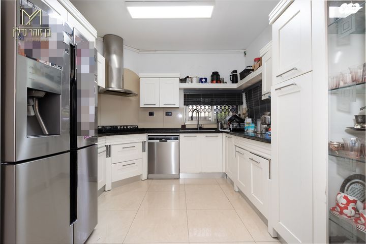 בית פרטי/ קוטג', אדמונד פישר, קרית חתני פרס נובל, ראשון לציון